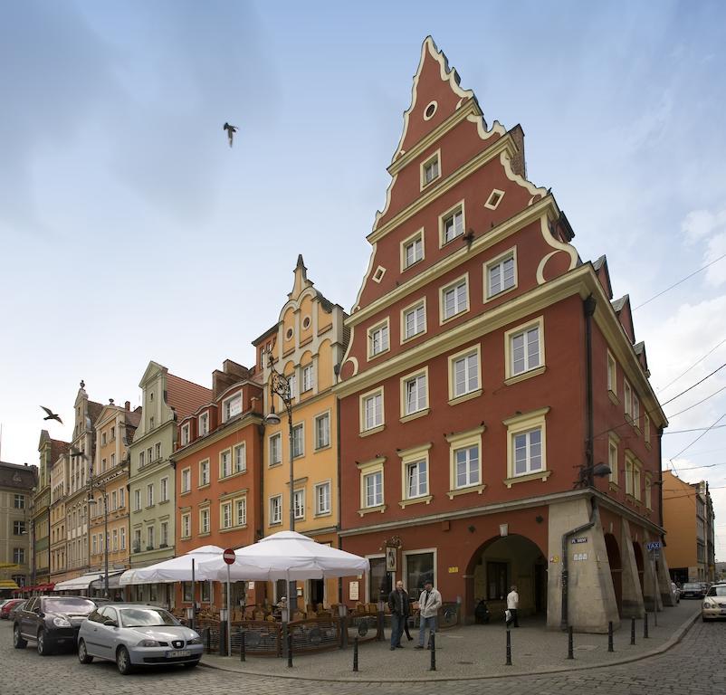 Solny Square Aparthotel Breslavia Esterno foto